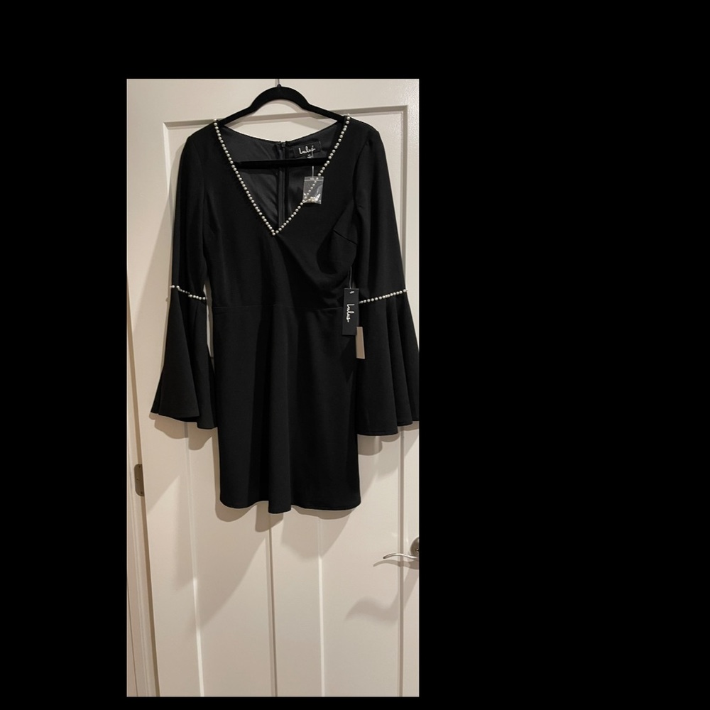 Lulus black dress with flared sleeves